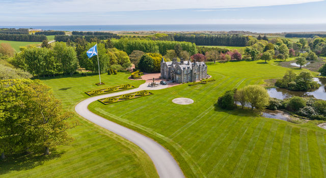 MacLeod House & Lodge Hotel